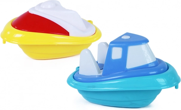 Set aus Kunststoffbooten für Wasser und Sand