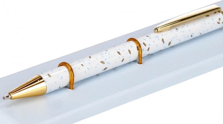 Elegantes Design mit goldenen Details