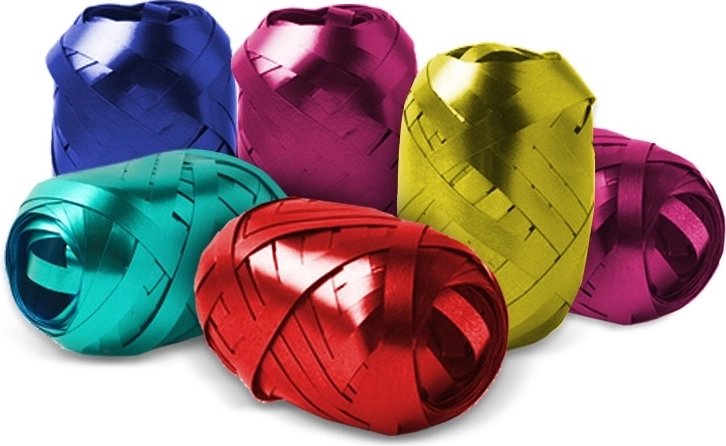 Glänzende Bänder für effektvolles Binden und Deko