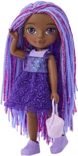 Rainbow High kleine Schwester Indigo – violette Puppe mit Accessoires und Haustier