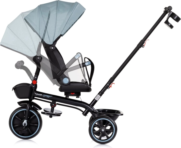 Verdeck mit Sonnenschutz und praktische Ausstattung