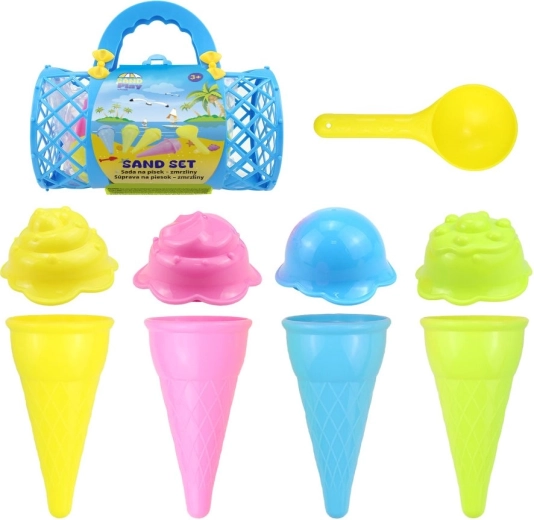 Eisförmchen: 4 Waffeln und 4 Kugeln