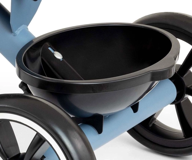 Zwei Körbe für Spielzeug und Kleinigkeiten