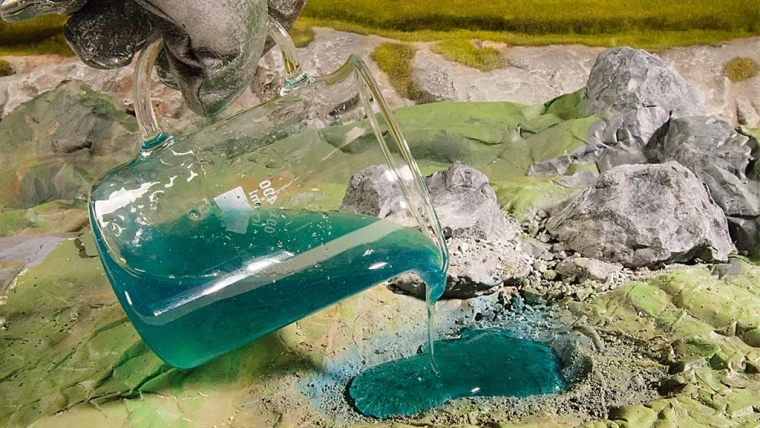 Natürlich wirkendes Wasser mit Water-Drops