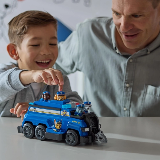 Polizeiwagen mit zahlreichen Spielfunktionen
