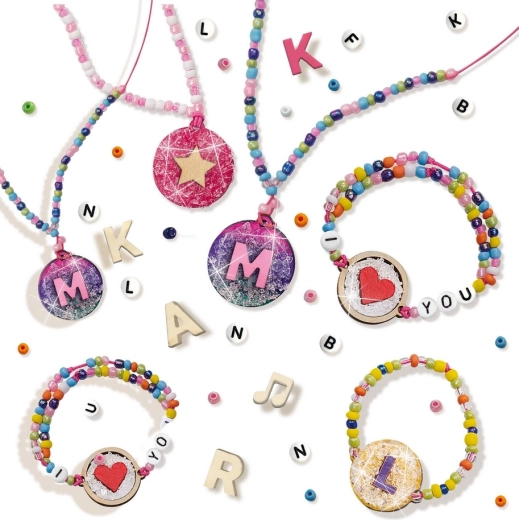 Personalisierter Schmuck mit Buchstaben
