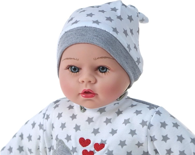 Realistisches Aussehen und angenehmes Outfit