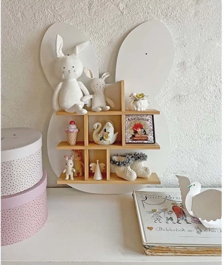 Holzregal fürs Kinderzimmer