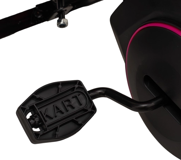 Sicherheit dank abgedeckter Kette und Handbremse