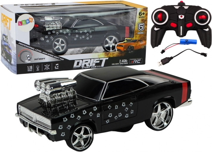 Ferngesteuertes 1:18 Drift 360 Lichter Geräusche Schwarz