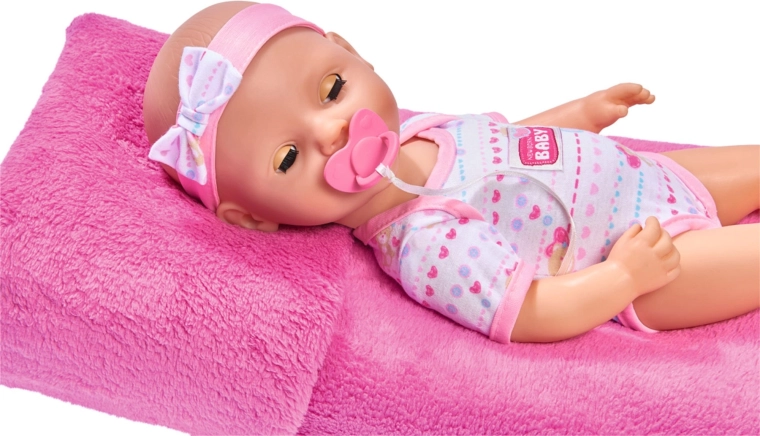 Bewegliche Augenlider und detailreiche Ausführung