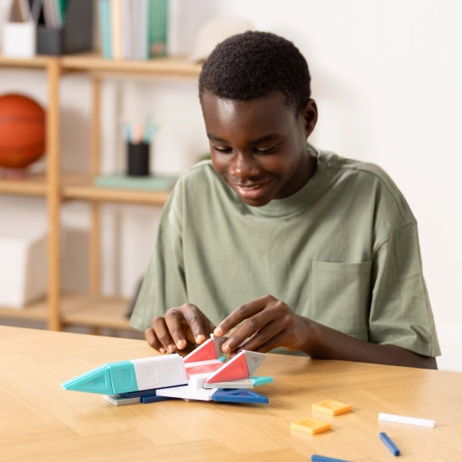 Kreatives Bauen und Förderung von STEAM-Kompetenzen