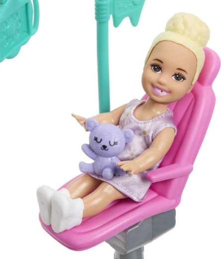 Kleiner Patient und lustige Accessoires