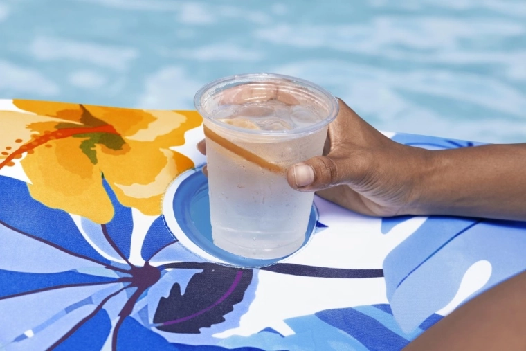 Praktischer Getränkehalter