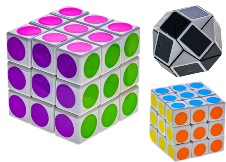 Brain Games Set aus drei Antistress‑Knobelspielen (Farbmix)