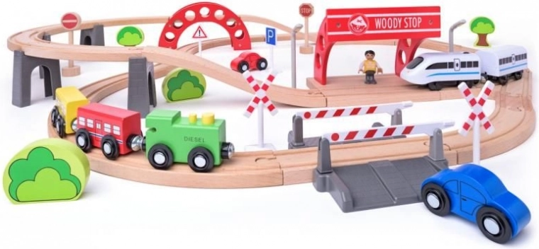 Holzeisenbahnset mit Elektro-Lok