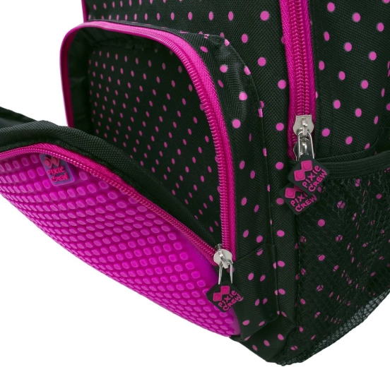 Praktische Taschen und sichere Reißverschlüsse