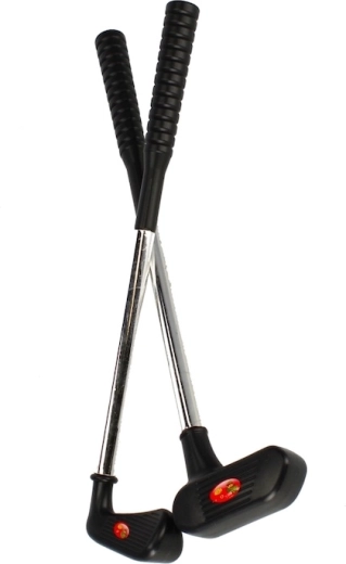 Zwei Kindergolfschläger für einfaches Putten