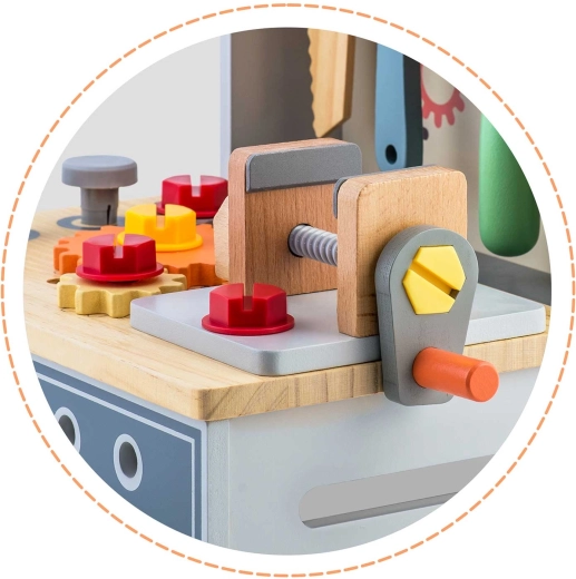 Echtes Erlebnis mit Schraubstock und Verschrauben