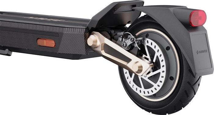 Dreifach-Bremssystem und TCS für kürzere Bremswege