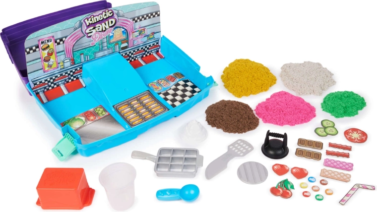 Viele Werkzeuge und Formen für realistische „Gerichte“