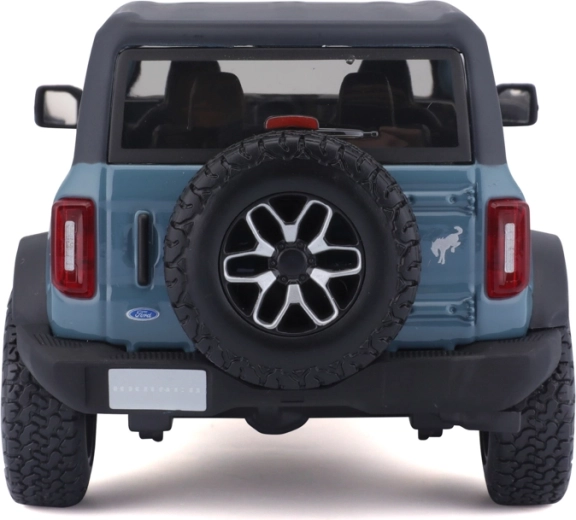 Offroad-Stil des Ford Bronco mit Reserverad