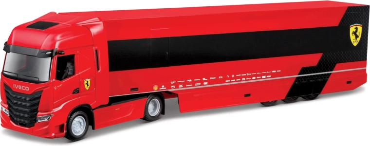 Iveco-Zugmaschine mit Auflieger für den Transport eines Formelwagens