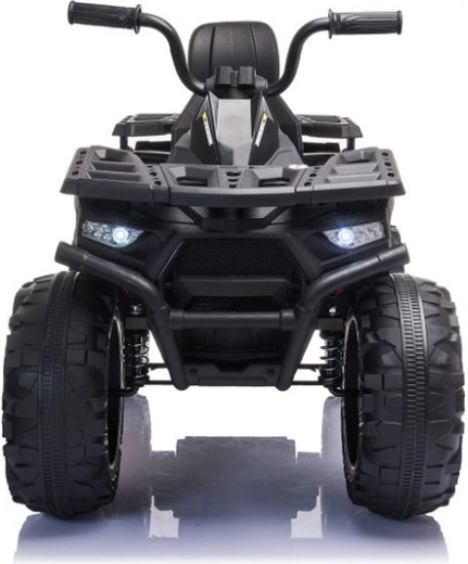 LED-Scheinwerfer und robuster vorderer Stoßfänger