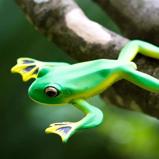 Große „Finger“ und Häute wie in der Natur