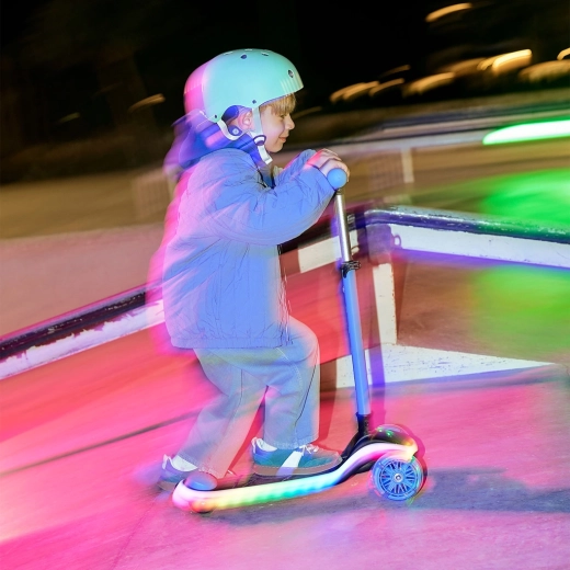 LED-Deck und RGB-Rollen für bessere Sichtbarkeit