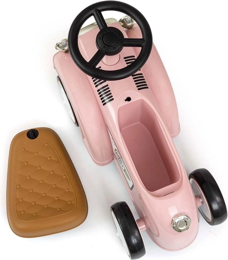 Praktischer Stauraum unter dem Sitz