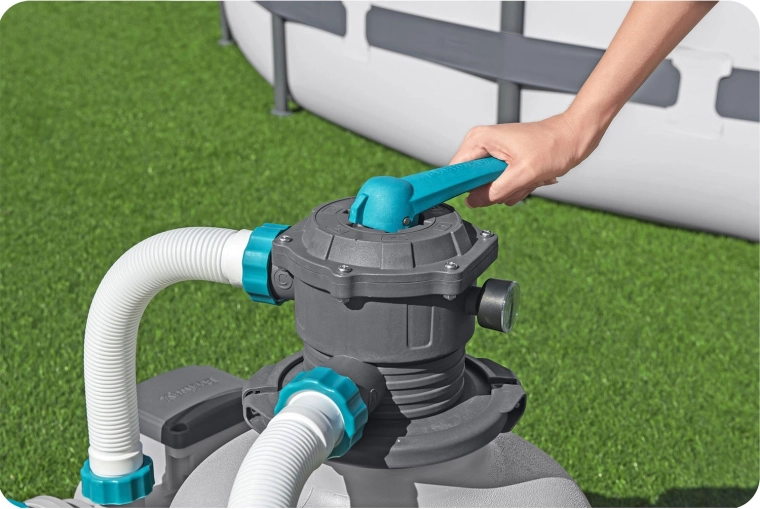 Einfache Bedienung mit 6-Wege-Ventil und Manometer