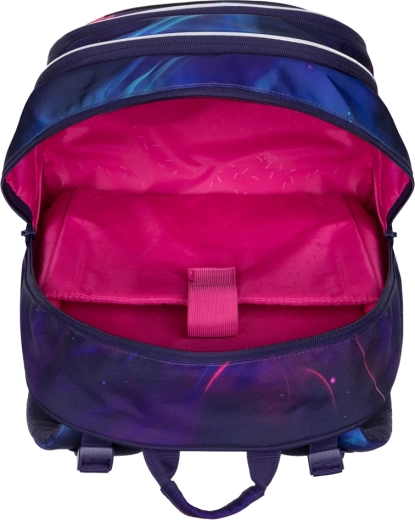 Durchdachte Organisation mit Fach für 15"-Notebook