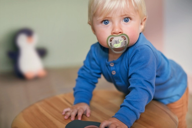 Orthodontischer Silikonsauger für natürliche Entwicklung
