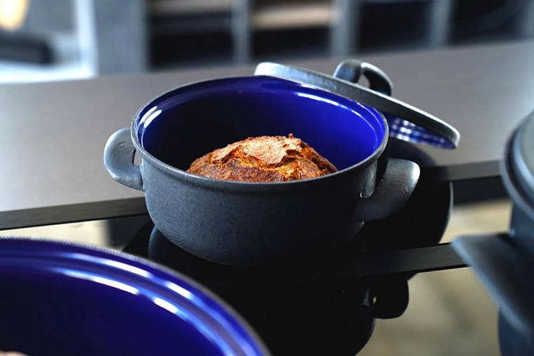 Widerstandsfähige blaue Innenemaille