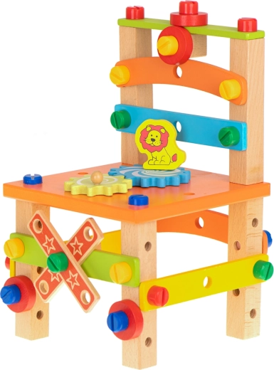 Spiel mit Schrauben und Zahnrädern