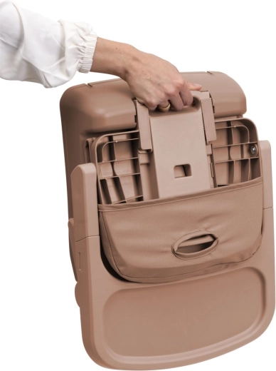 Kompakt zusammenklappbar und leicht zu transportieren