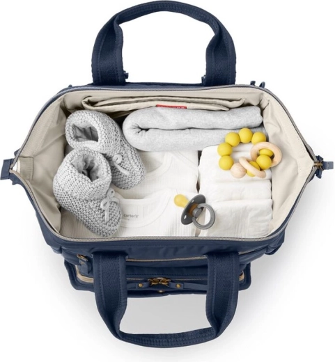 Durchdachte Innenorganisation und isolierte Taschen