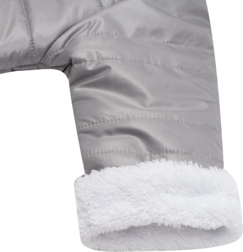 Warme, leichte Isolierung mit antiallergischer Füllung