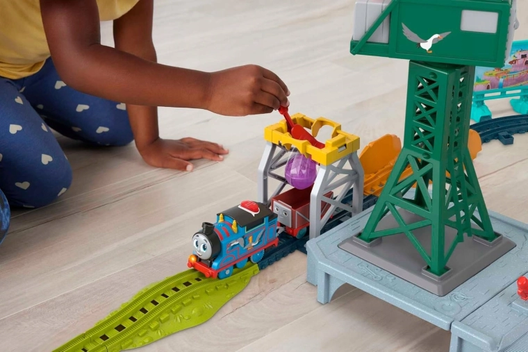 Motorisierter Thomas und Waggon für actionreiche Fahrten