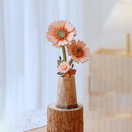 Leichte, frei stehende Dekoration