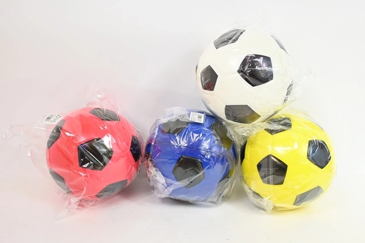 Weicher Ball 15 cm (4 Farbvarianten)