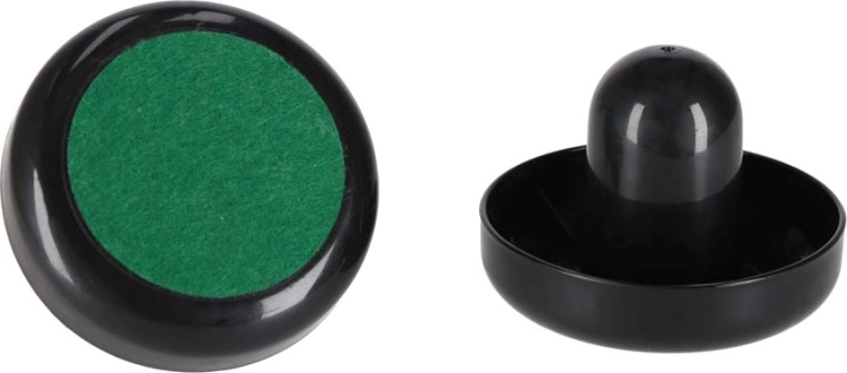 Schläger mit Filzunterseite für präzise Schüsse