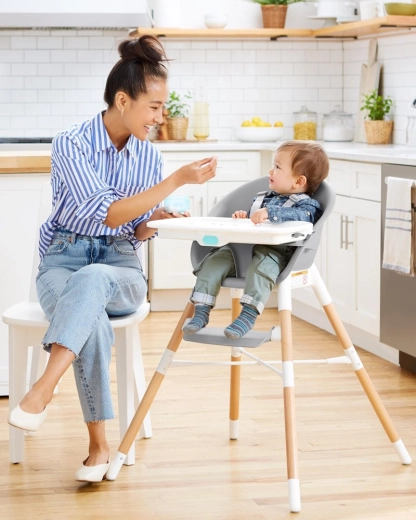 Einfache Reinigung und abnehmbares Tablett spülmaschinengeeignet