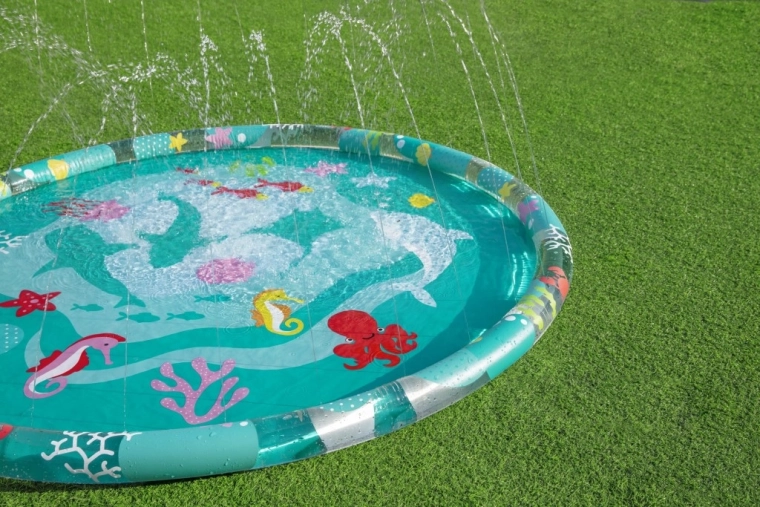 Erfrischende Wasserfontäne