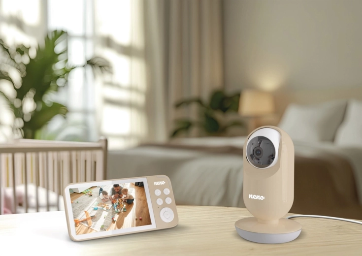 Schwenkbare Kamera mit 4× Zoom