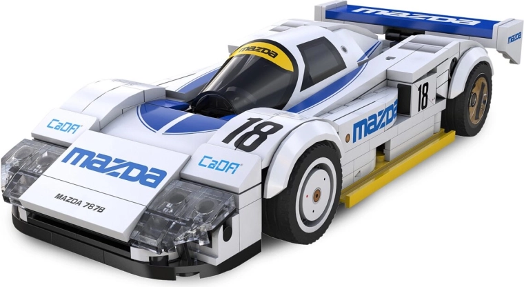 CaDA Mazda 787B Bausatz eines weißen Rennwagens im Maßstab 1:24