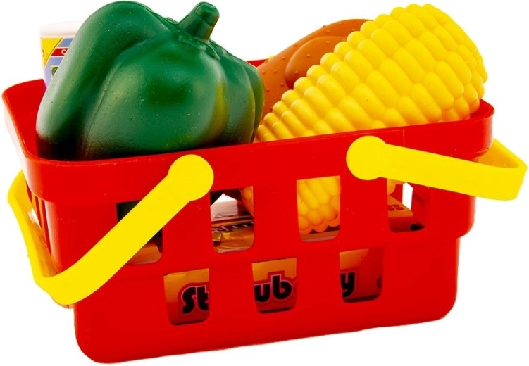 Einkaufskorb und verpackte Lebensmittel