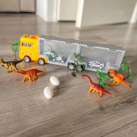 Autotransporter, Parkplatz und Spielwelt in einem