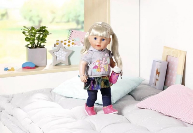 Ältere Schwester Puppe BABY born mit blonden Haaren